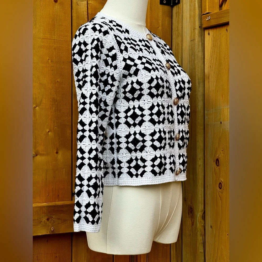 🆕 FARM Rio 🧿 NWT Patch Crochet Black & White Monochrome Button Up Jacket, Sz S - Picture 6 of 16